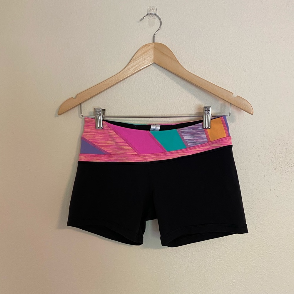 {Ivivva} Lululemon girls size 14 shorts